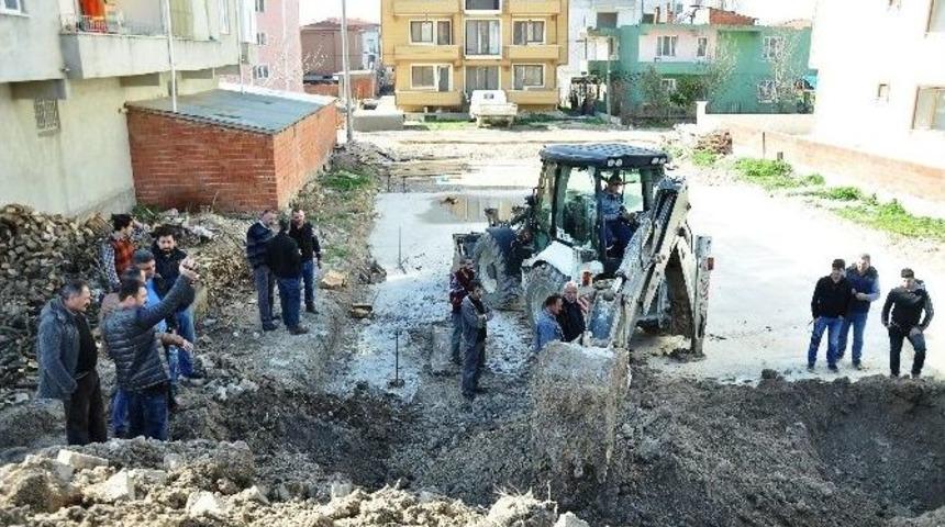 Polis 5 Saat İnşaatta Kep&ccedil;eyle Lahit Aradı