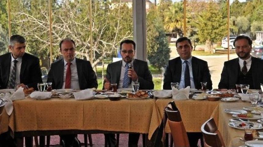 Ad&uuml; Rekt&ouml;r&uuml; Bircan, Aydın Basınıyla Bir Araya Geldi