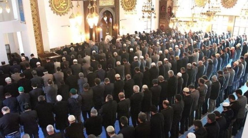 Diyanet İşleri Başkanı G&ouml;rmez: "&uuml;niversite Ve Mabet Birbirinden Ayrılamaz"