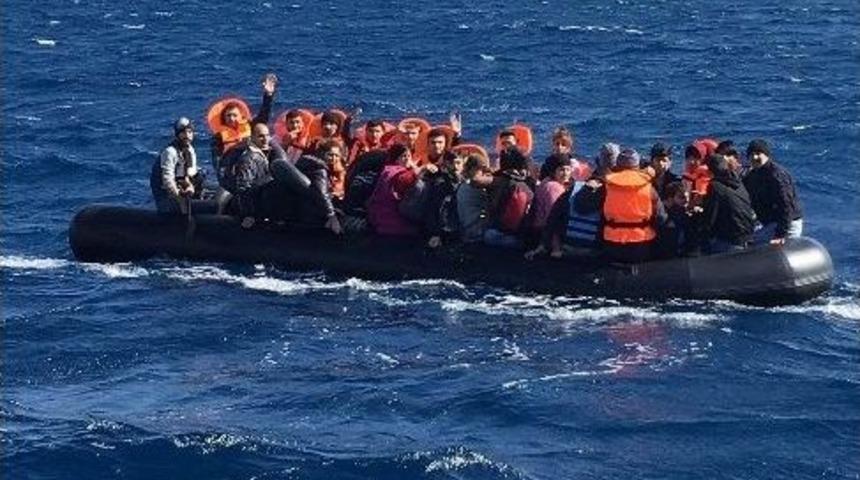 Kaş&rsquo;tan Meis Adası&rsquo;na Ge&ccedil;meye &Ccedil;alışan 47 Suriyeli G&ouml;&ccedil;men Yakalandı