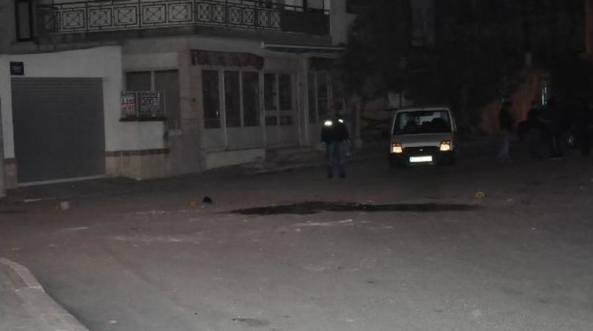 İzmir Genelinde Yasadışı Gösteriler Yapıldı