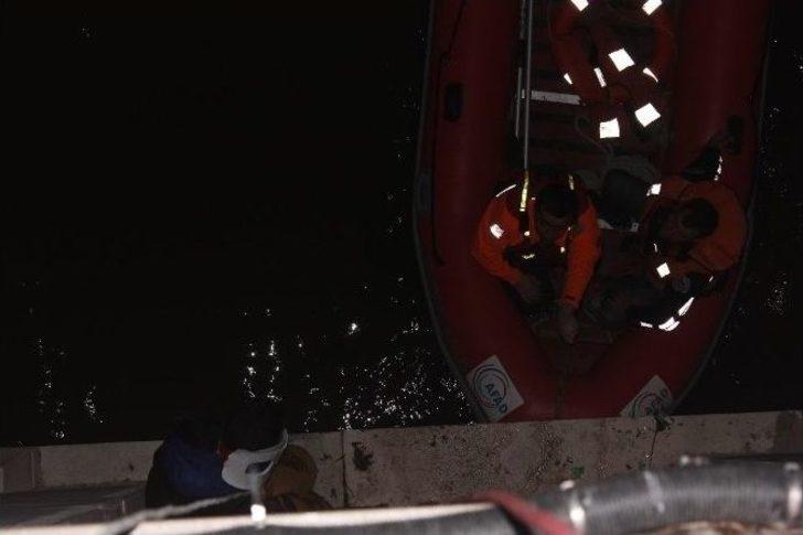 Meriç Nehri’nde Mahsur Kalan Genç, Kurtarılmamak İçin 4 Saat Direndi G4