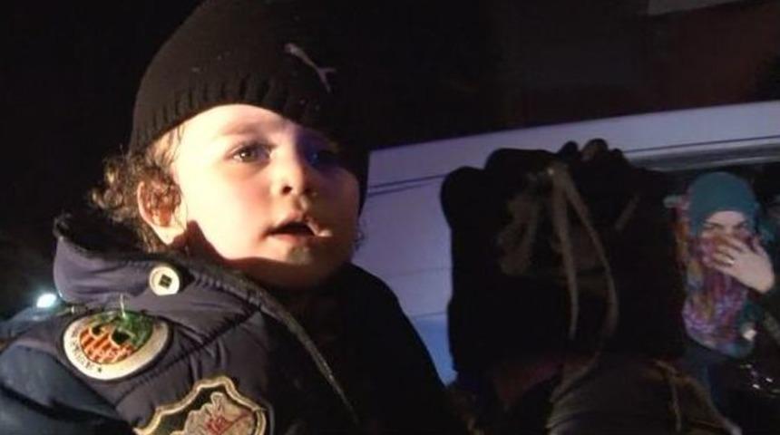 İzmir&rsquo;de Aralarında Bebeklerinde Olduğu 43 G&ouml;&ccedil;men Yakalandı