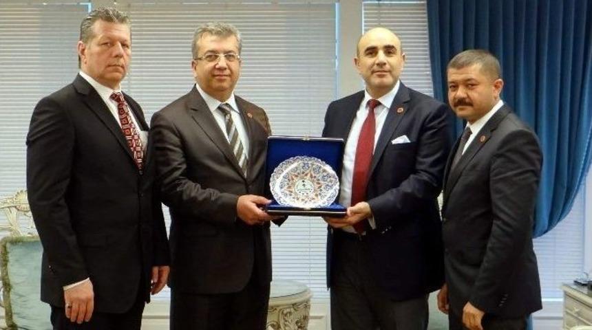 T&uuml;msiad &Uuml;yelerine M&uuml;jde