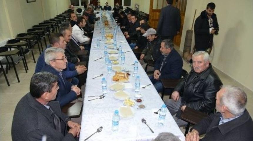 Kayseri Şeker&rsquo;in; Sarıoğlan &Ccedil;ift&ccedil;ileri İle Yapılan Arabaşı İkramına Yoğun Katılım