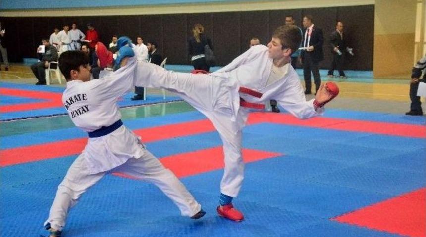 Okullararası T&uuml;rkiye Gen&ccedil;ler Karate Grup M&uuml;sabakaları