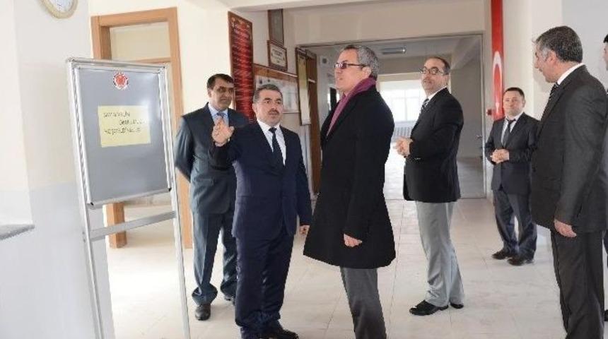 Vali Deniz, İmam Hatip Lisesinde İncelemelerde Bulundu