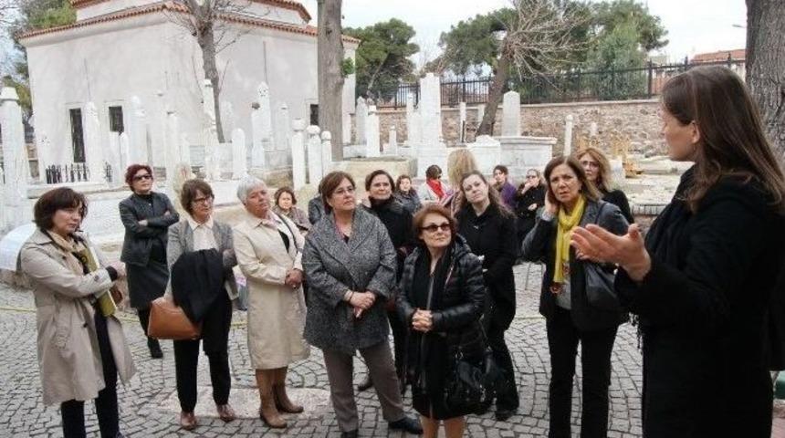 Başkan Eşlerine Konak&rsquo;ta Tarih Turu