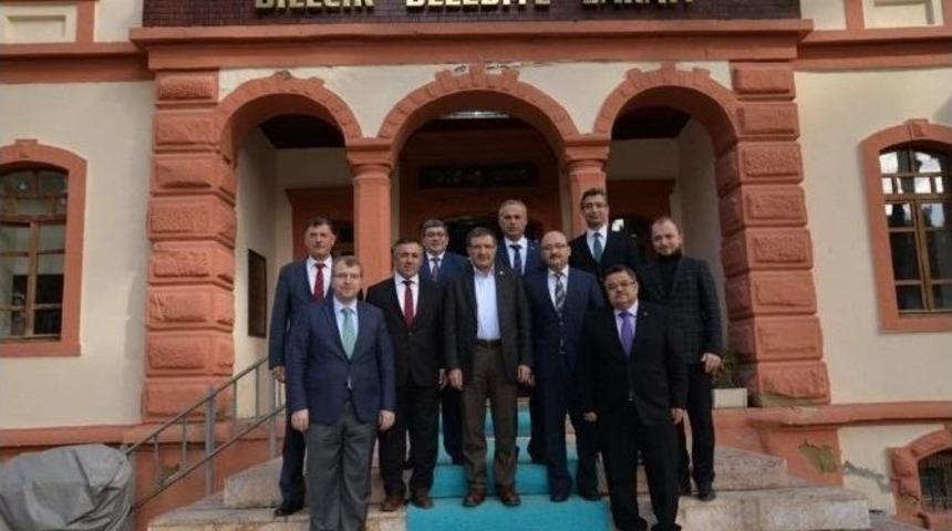 Ak Parti Yerel Y&ouml;netimler Başkan Yardımcısı Şeker&rsquo;den Belediye Başkanı Selim Yağcı&rsquo;ya Ziyaret