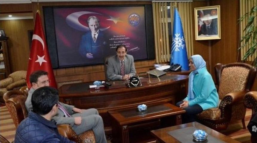 Taşkesenlioğlu Paland&ouml;ken Belediyesini Ziyaret Etti