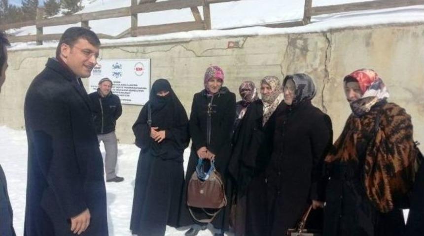 Aziziye&rsquo;nin Minikleri Kayakla Buluşuyor