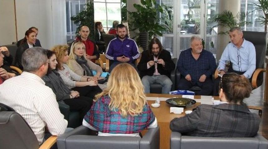 9 &Uuml;lkeden 15 Sanat&ccedil;ı Gaziemir&rsquo;de