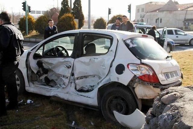 Nevşehir’de Ambulans İle Otomobil Çarpıştı: 5 Yaralı