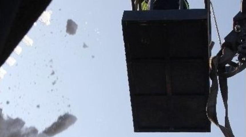 İtfaiyenin Buz Kırma Timi G&ouml;rev Başında