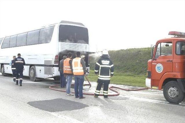 Tekirdağ’da Yolcu Otobüsü Yandı