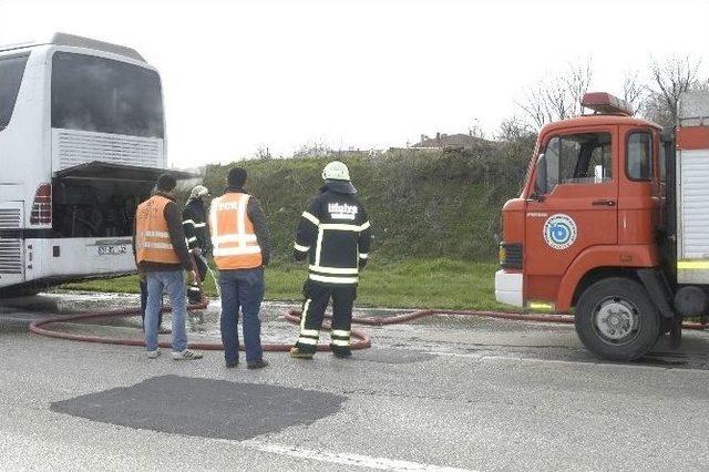 Tekirdağ’da Yolcu Otobüsü Yandı