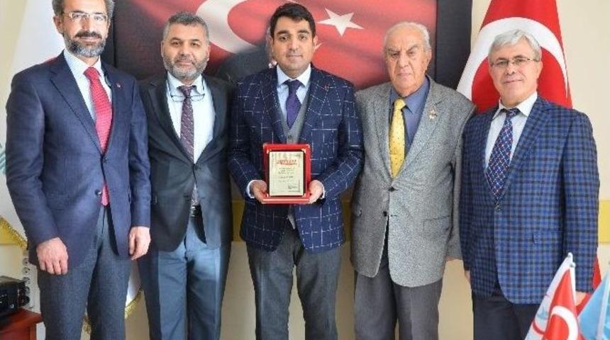 Hastane Y&ouml;neticilerine &Ouml;d&uuml;l