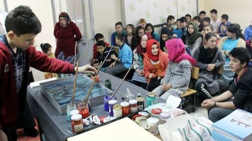 Minik Öğrenciler Ebru Sanatını Öğrendi