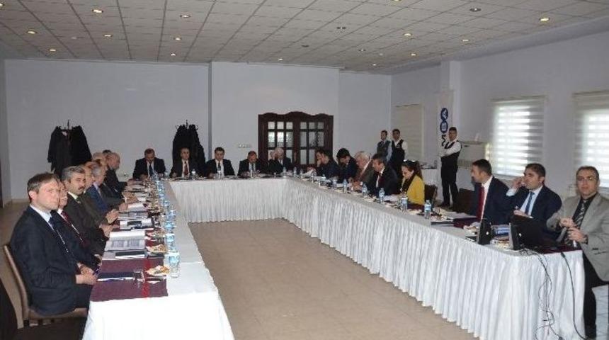 Tehlikeli Ve &Ccedil;ok Tehlikeli İşlere Mesleki Yeterlilik Belgesi Zorunluluğu