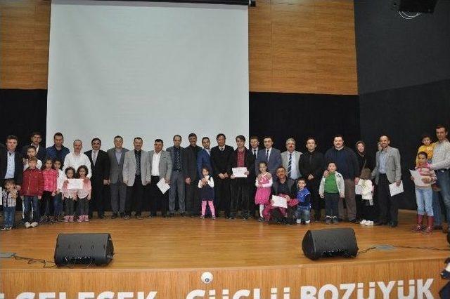 Bozüyük’te Aile Eğitimine Katılan Anne Babalara Sertifikaları Verildi