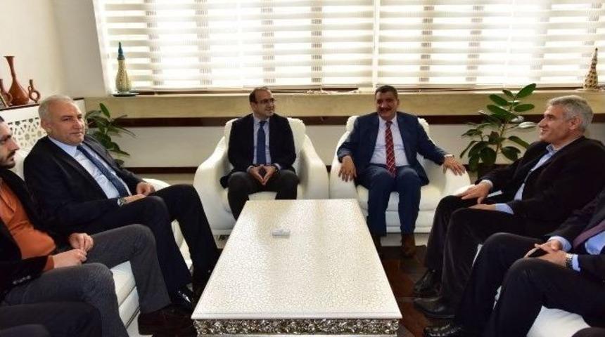 Milletvekili &Ouml;zhan, Başkan G&uuml;rkan&rsquo;ı Ziyaret Etti