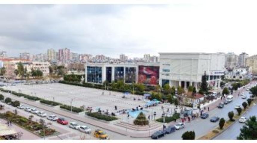 Muratpaşa&rsquo;dan Atat&uuml;rk Anıtı