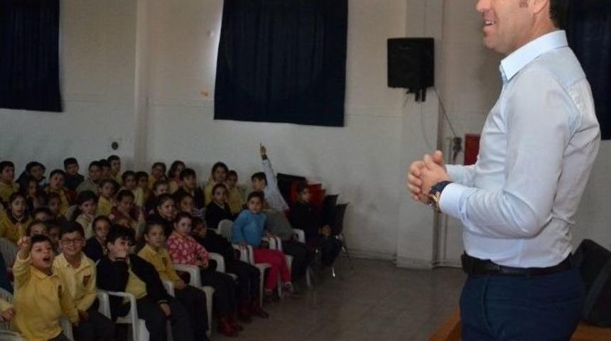 Altınordu&rsquo;nun Teknik Direkt&ouml;r&uuml;nden Miniklere Futbol Dersi