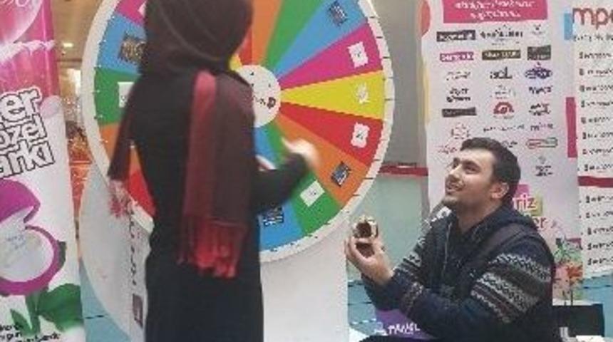 Krempark Avm Y&uuml;zleri G&uuml;ld&uuml;r&uuml;yor