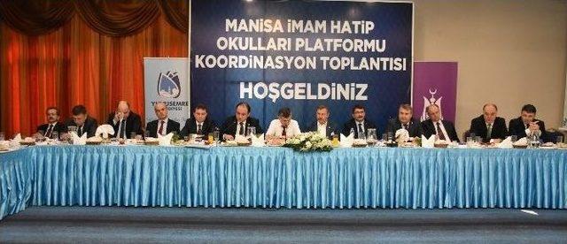 Manisa’da İmam Hatip Okulları Platformu Toplantısı Yapıldı