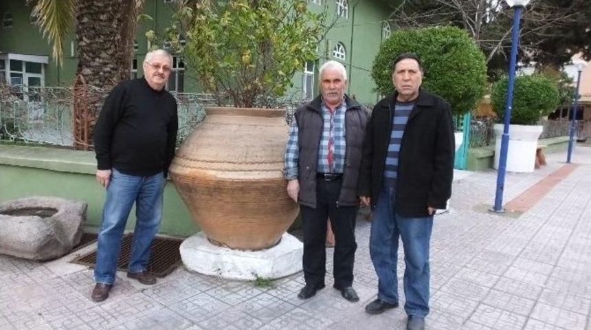 Burhaniye&rsquo;de Toprak K&uuml;pler Park S&uuml;s&uuml; Oldu