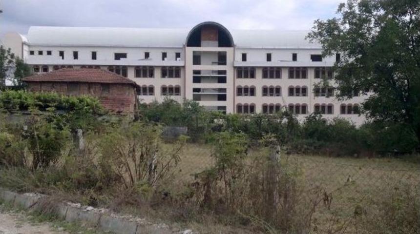 Konuralp Kız Kur&rsquo;an Kursu İnşaatı Hızla İlerliyor