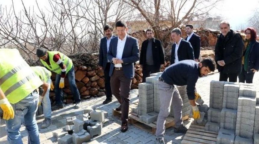 Şirink&ouml;y Mahallesi&rsquo;nde &Uuml;st Yapı Yenileniyor