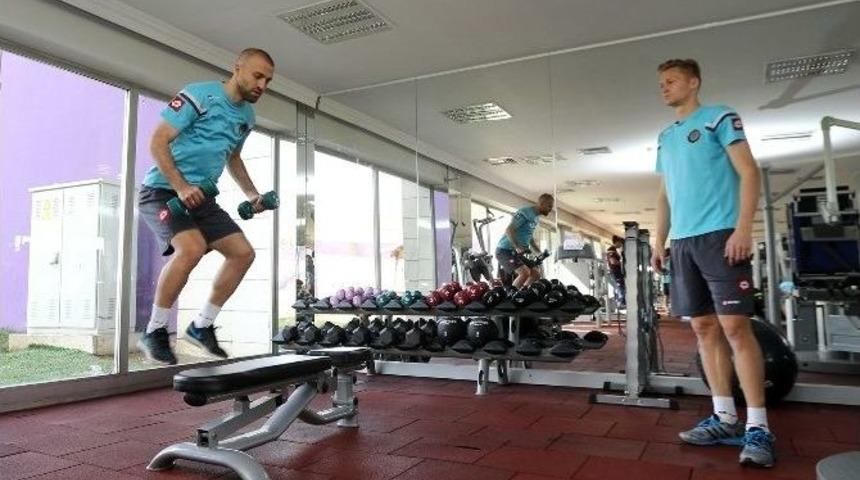 Osmanlıspor, Mersin Ma&ccedil;ı Hazırlıklarını S&uuml;rd&uuml;r&uuml;yor