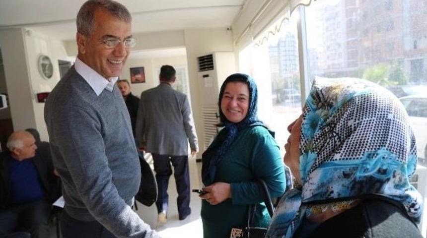 Başkan Tarhan Sokağa İndi, Halkı Dinledi