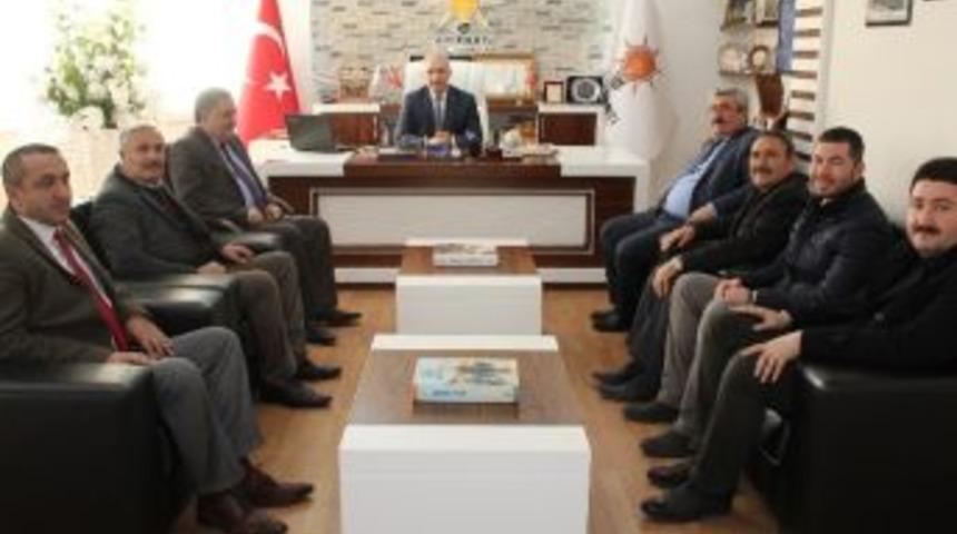 Malatya Hafriyat&ccedil;ılar Ve İş Makinecileri Derneğinden Ak Partiye Ziyaret