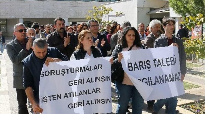 Me&uuml;&rsquo;de 21 Akademisyen Savunma Verdi