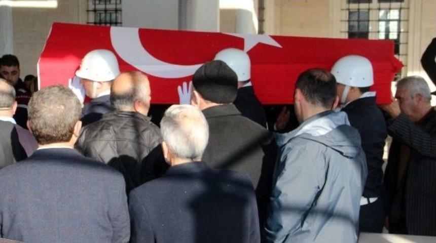 Kansere Yenik D&uuml;şen Polis Son Yolculuğuna Uğurlandı