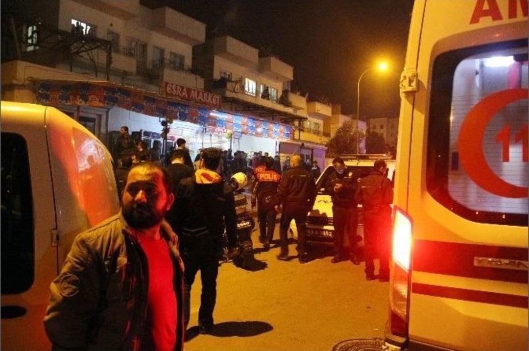 Akrabalar Arasında Alacak Verecek Kavgası: 4 Yaralı