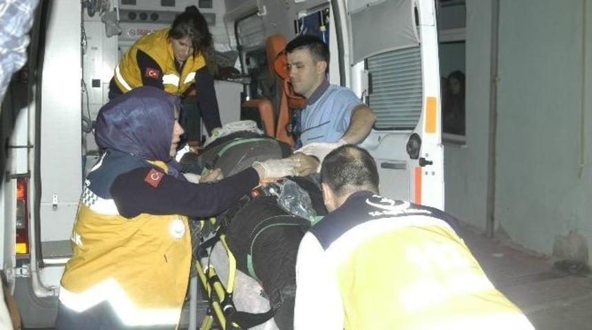 Minibüsün Çarptığı Yaya Ağır Yaralandı