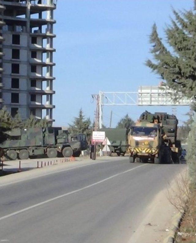 Sınırın Kritik Yerlerine Fırtına Obüs Ve Topçu Bataryaları Sevk Edildi