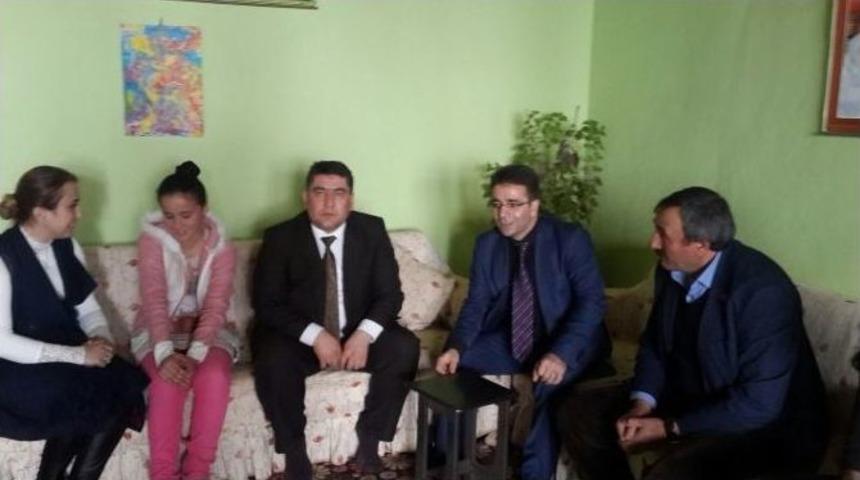 Hamur&rsquo;da Bir Kız &Ccedil;ocuğu Okula Kazandırıldı