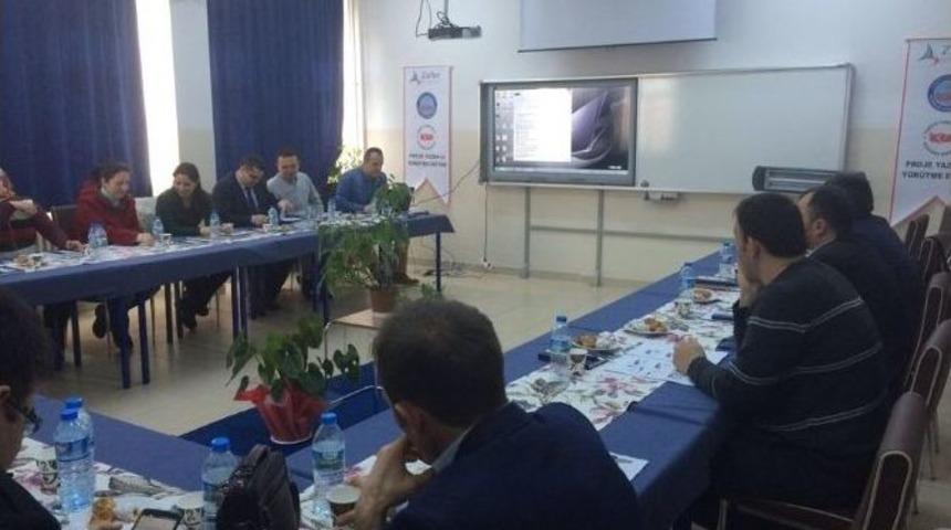 Pazarlar&rsquo;da Proje Yazma Ve Y&uuml;r&uuml;tme Eğitimi