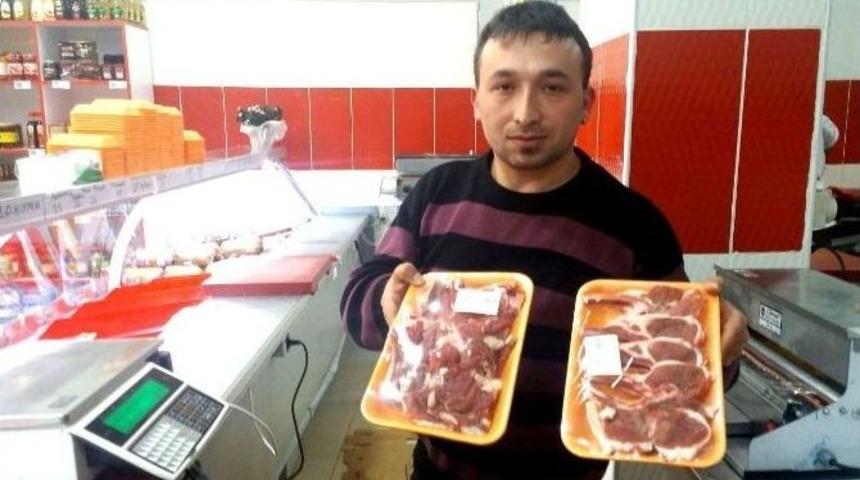 Kasaptan Uzaklaşan Vatandaş Şark&uuml;teriye Y&ouml;neldi