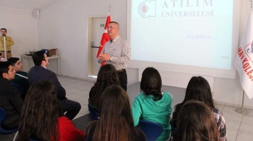 Atılım &Uuml;niversitesi&rsquo;nden &Uuml;niversite Adaylarına Seminer
