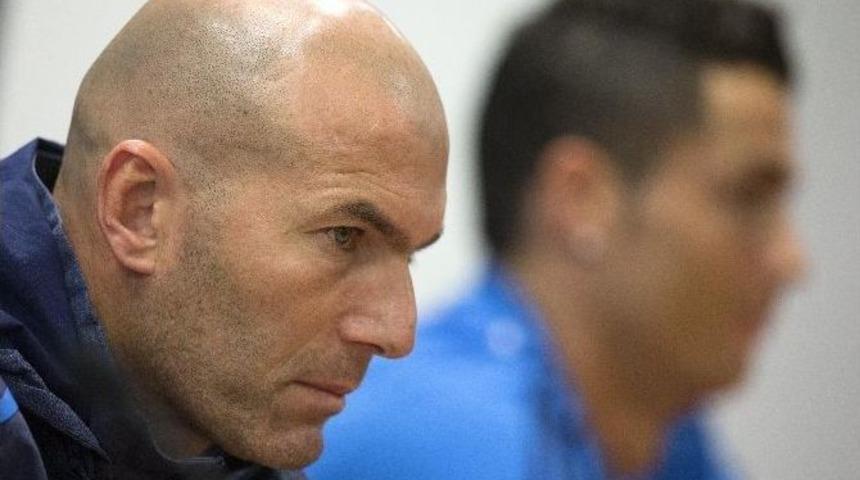 Ronaldo Basın Toplantısını Terk Etti