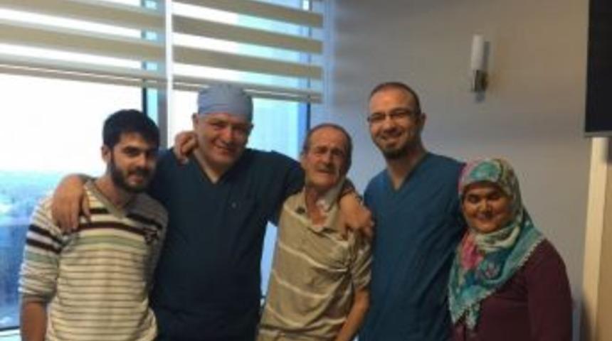 "iyileşmez" Denen Şah Damarı Fel&ccedil;li Hasta 1 Haftada Ayağa Kalktı