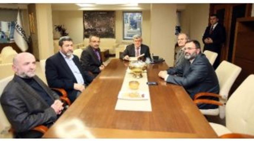 Başkan Karaosmanoğlu, Gebze İmam Hatip Lisesi İdarecilerini Ağırladı