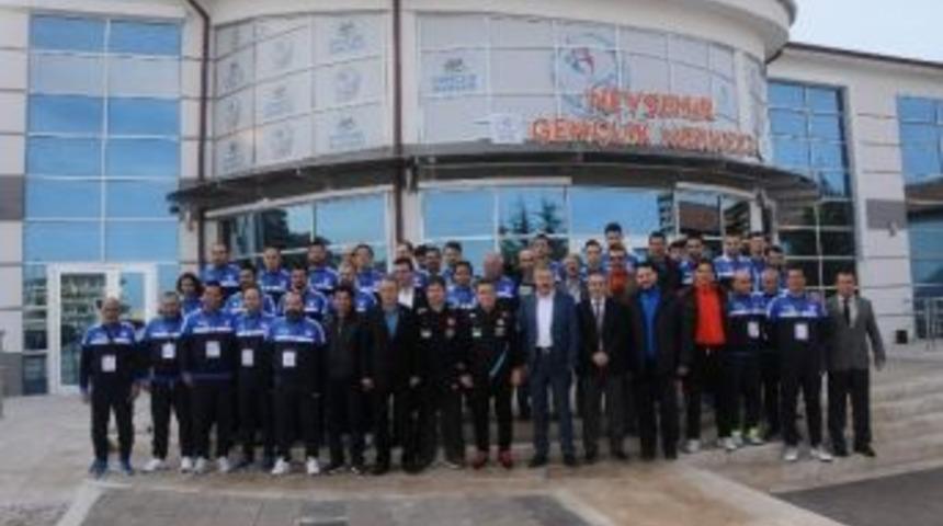 2. Kademe Futbol Antren&ouml;rl&uuml;ğ&uuml; Kursu Başladı