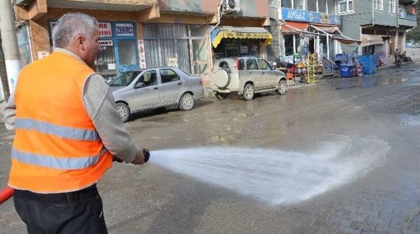 Han&ouml;n&uuml; Belediyesinden Bahar Temizliği