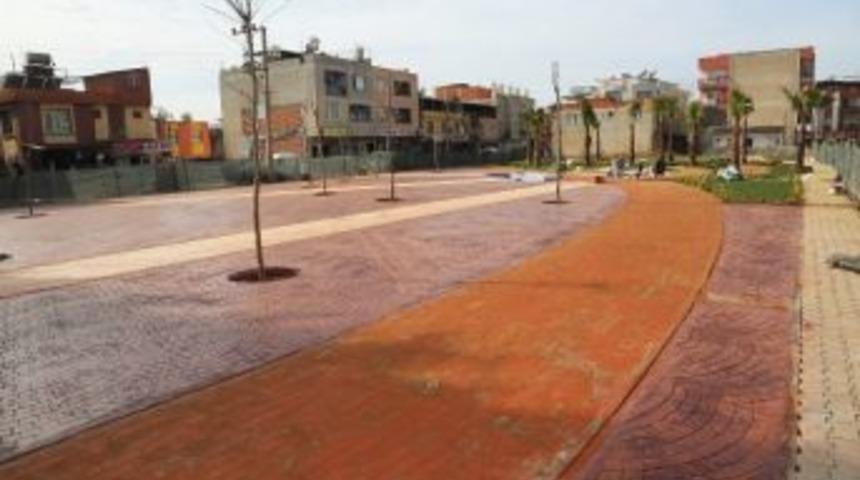 Torbalı&rsquo;da Atat&uuml;rk Mahallesi&rsquo;nin Meydan Projesi Tamamlandı